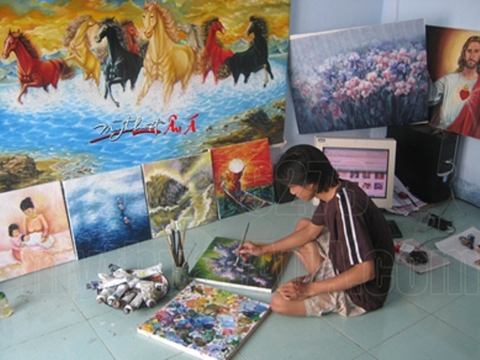 Vẽ tranh sơn dầu Mã đáo thành công cho anh Cường ở Hóc Môn, TPHCM